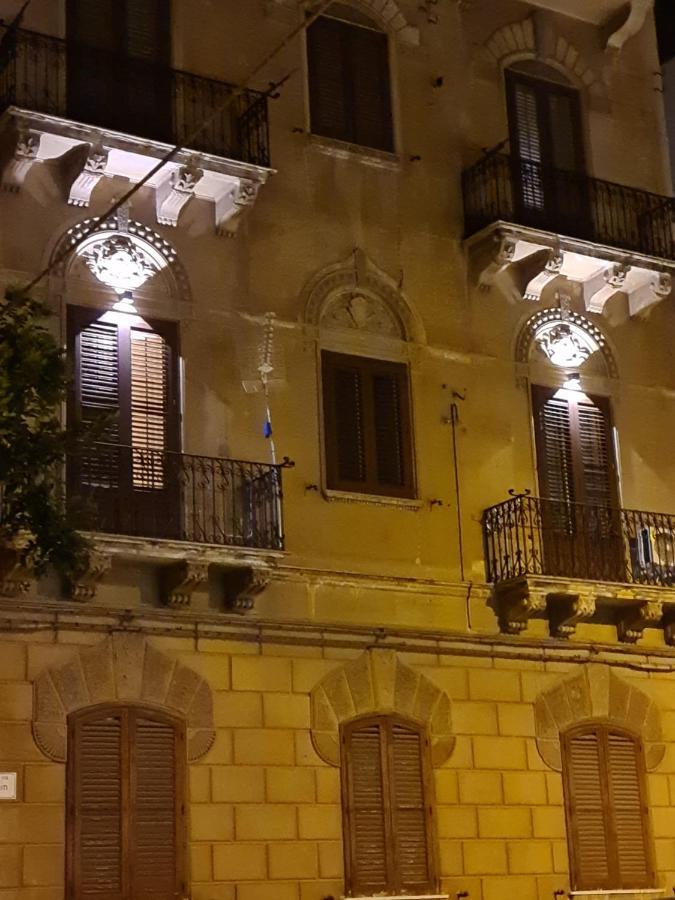 Mama Tita Rooms And Breakfast Palermo Exterior foto
