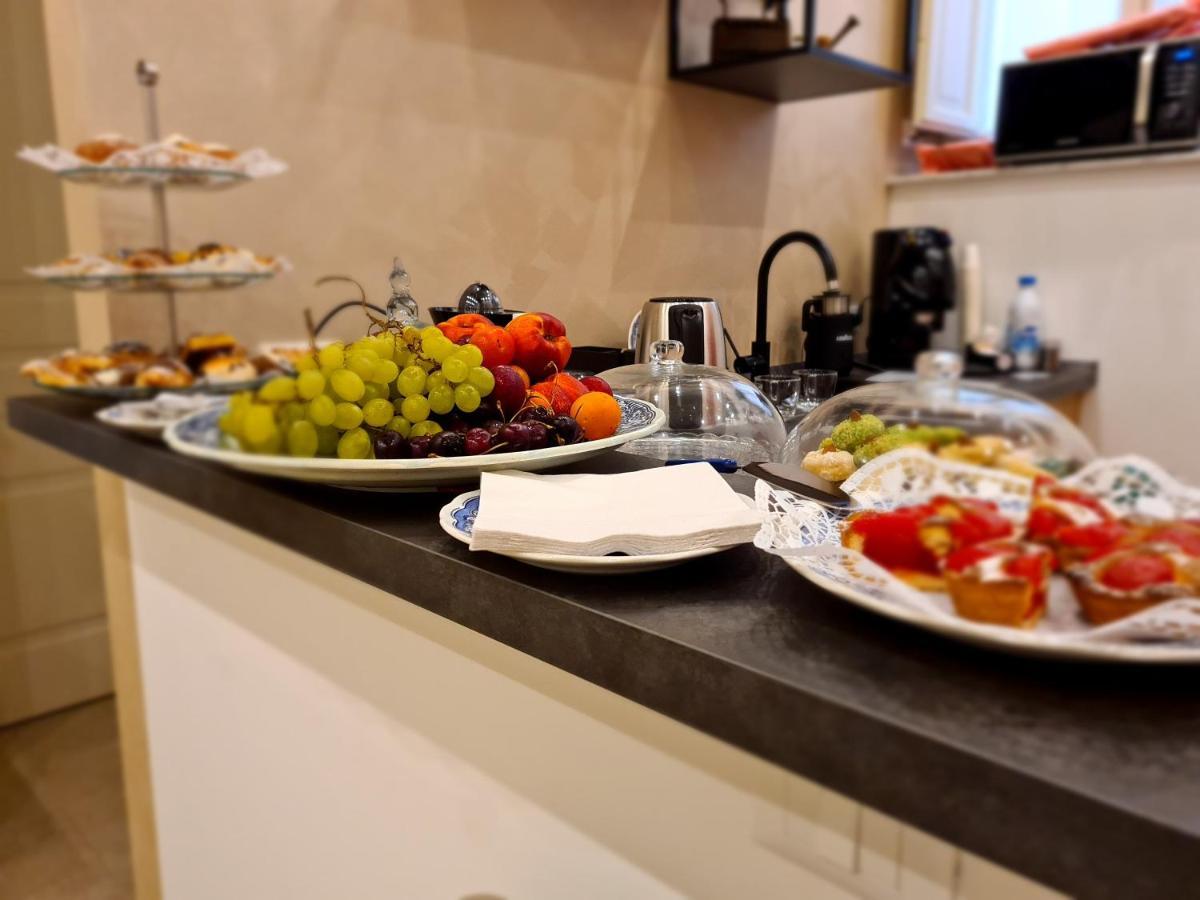 Mama Tita Rooms And Breakfast Palermo Exterior foto